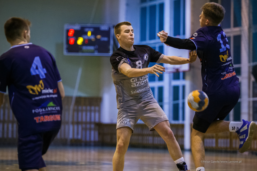 Mecz drugiej ligi piłki ręcznej mężczyzn: Grupa Azoty SPR II Tarnów - Stal II Mielec